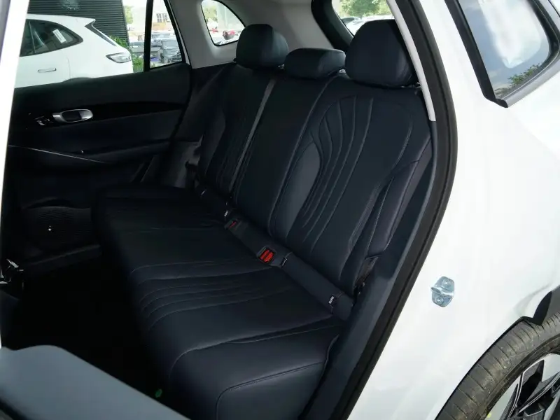 2025 Geely Galaxy E5