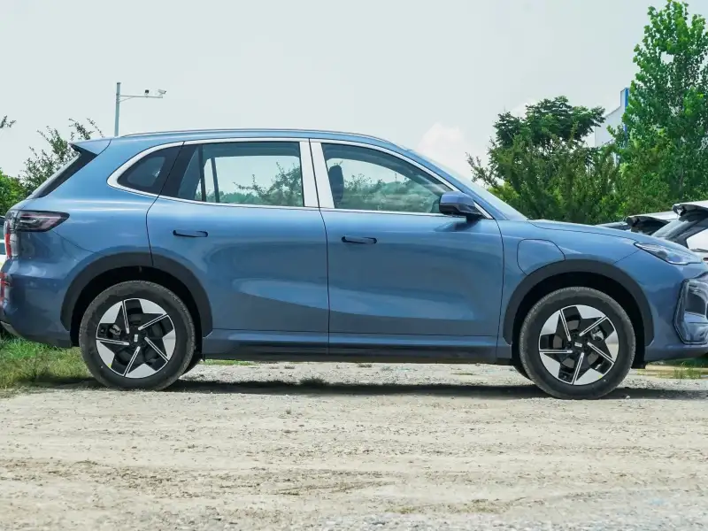 2025 Geely Galaxy E5