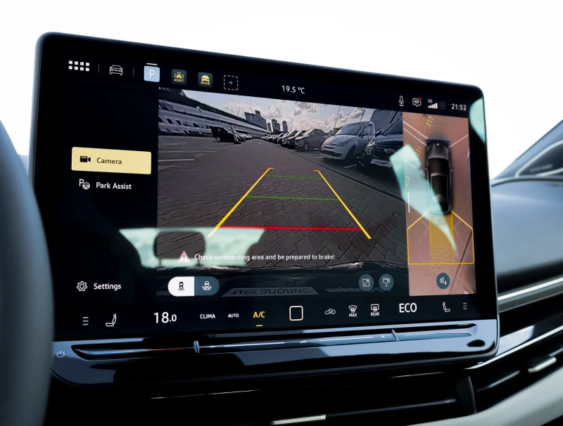2025 Volkswagen ID.Unyx 06