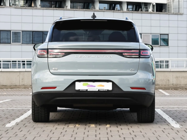 Leapmotor C11