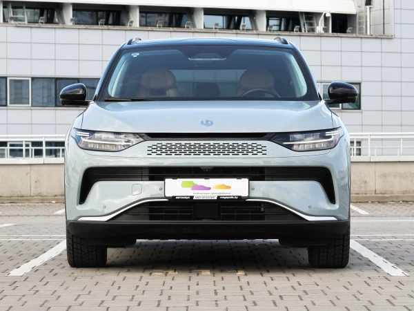 Leapmotor C11
